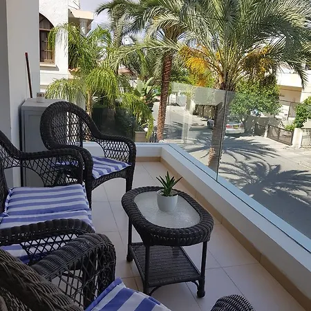 Achillion Gardens, Near Unic By 'flats Nicosia' Apartamento