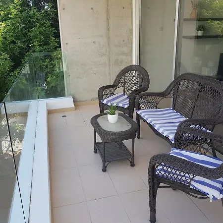 Achillion Gardens, Near Unic By 'flats Nicosia'